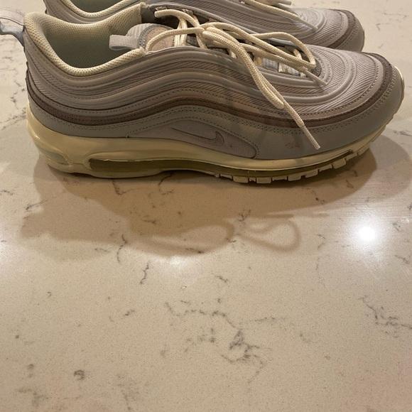Nike Mens Air Max 97s Sneakers Size 12 - Picture 3 of 4